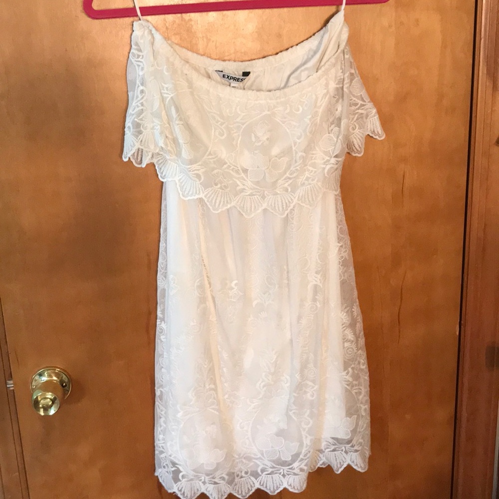 White strapless dress